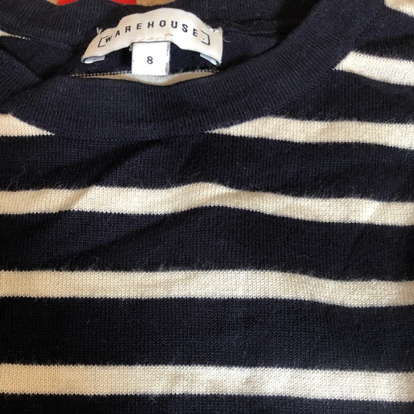 Cute striped sweater with red accents - Picture 2 of 2